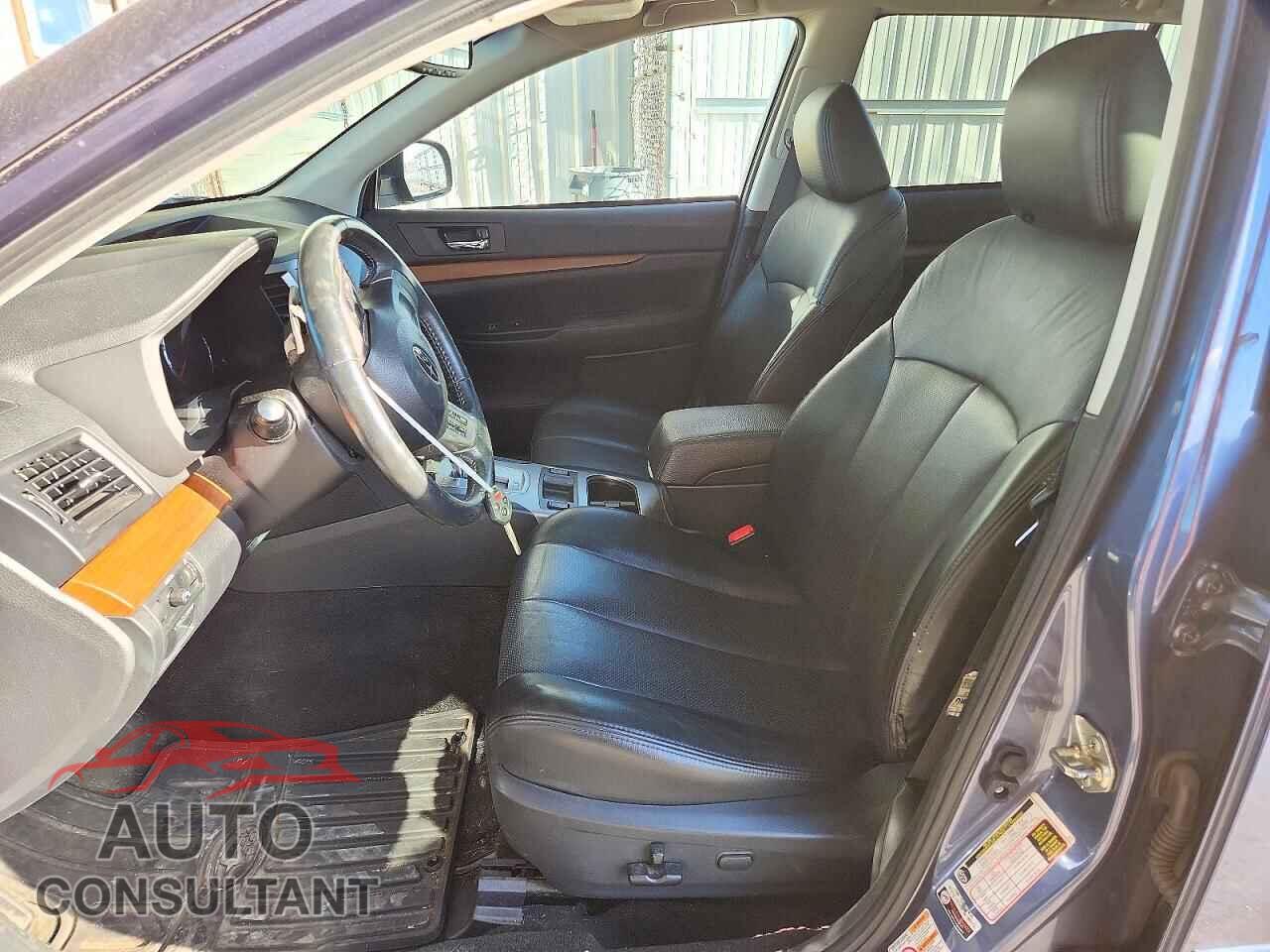 SUBARU OUTBACK 2014 - 4S4BRCLC2E3305409