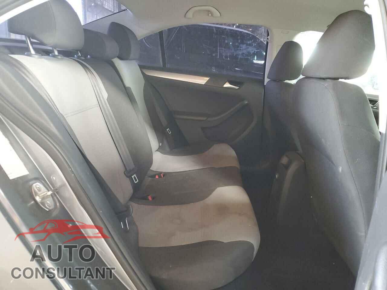 VOLKSWAGEN JETTA 2017 - 3VW2B7AJ7HM352646