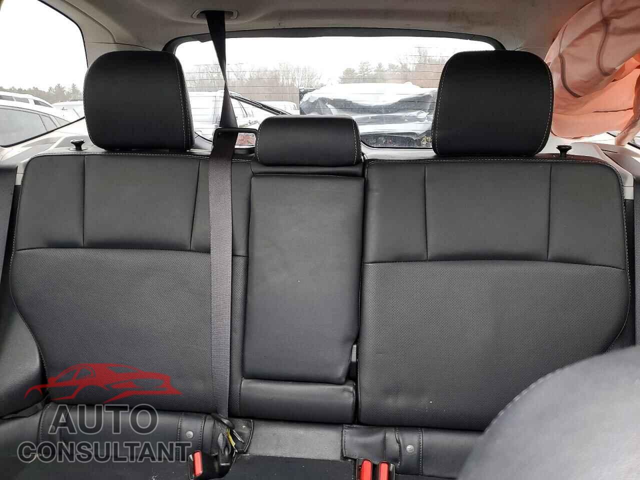 SUBARU FORESTER 2018 - JF2SJARCXJH589829