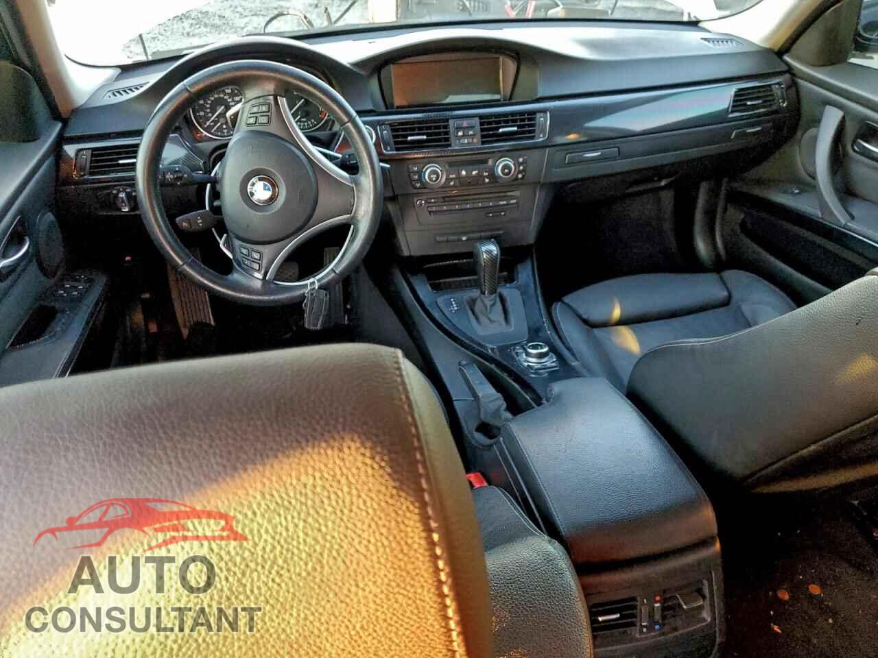 BMW 3 SERIES 2011 - WBAPH5G56BNM76116