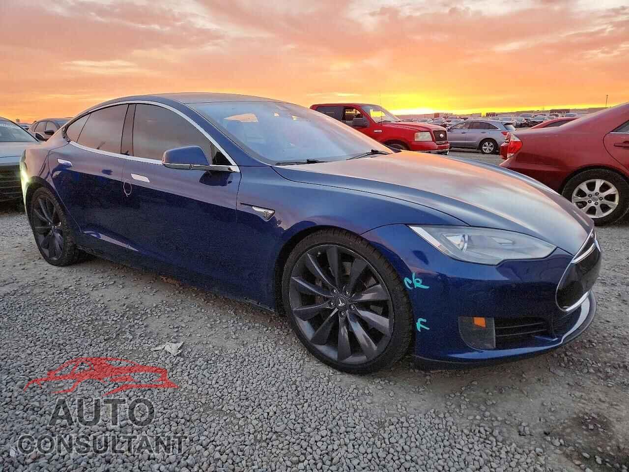 TESLA MODEL S 2015 - 5YJSA1H4XFF098452