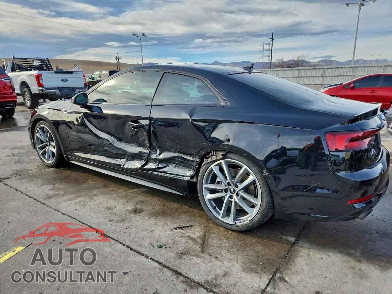 AUDI A5 2019 - WAUTNAF52KA066308