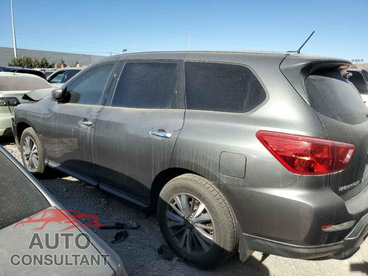 NISSAN PATHFINDER 2018 - 5N1DR2MM9JC628974