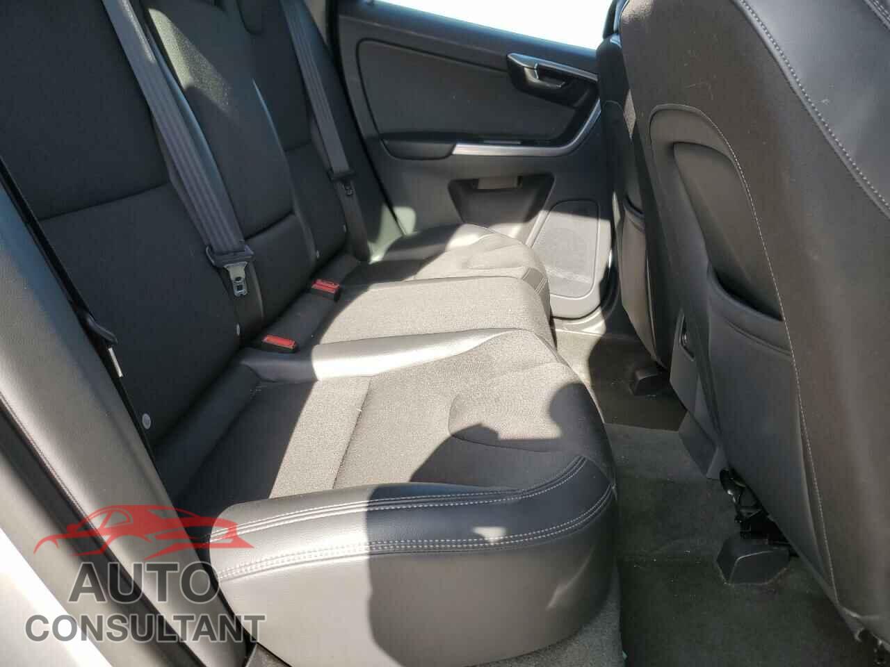 VOLVO XC60 2017 - YV440MDJ9H2080486