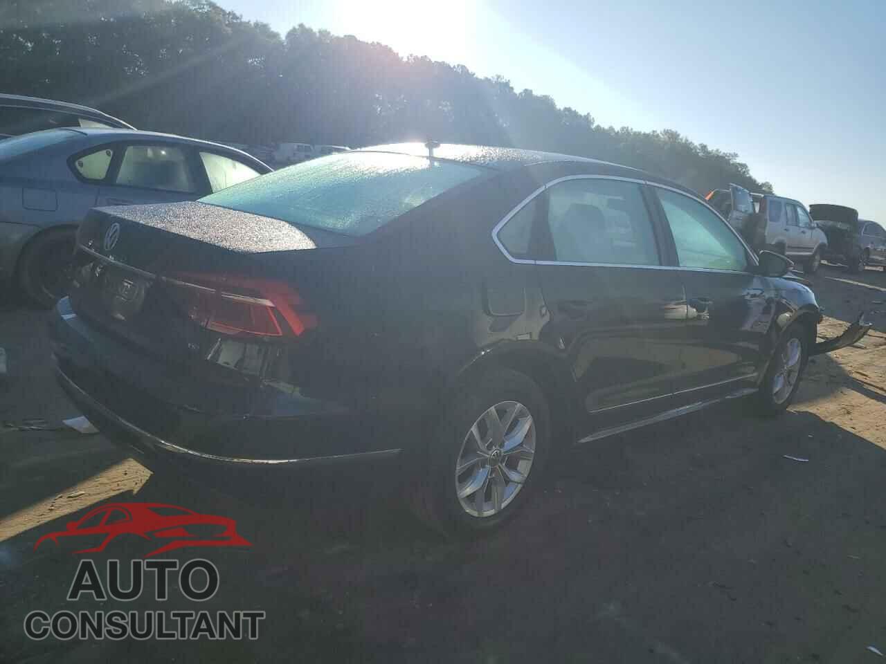 VOLKSWAGEN PASSAT 2017 - 1VWAT7A33HC045308