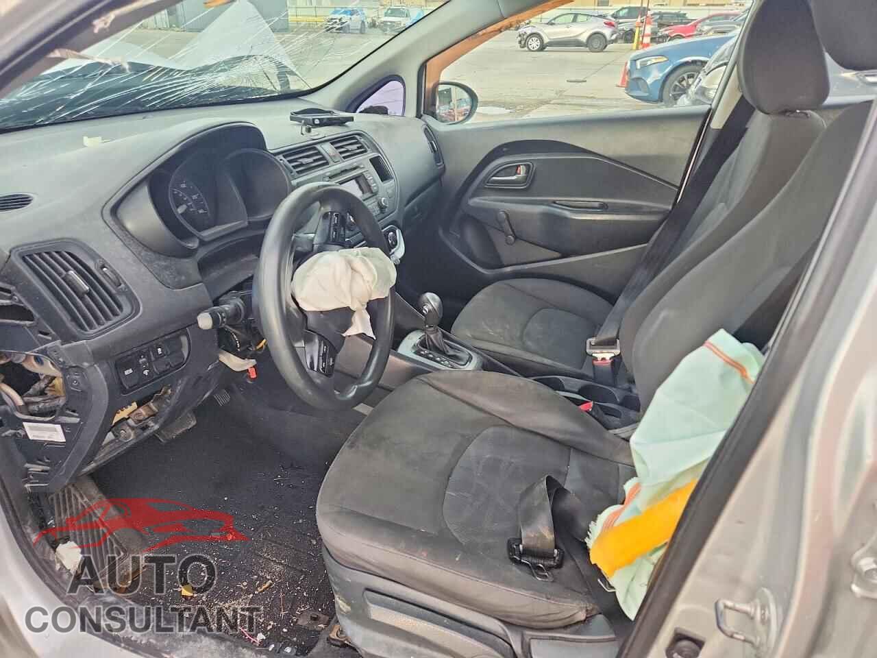 KIA RIO 2015 - KNADM4A33F6449858