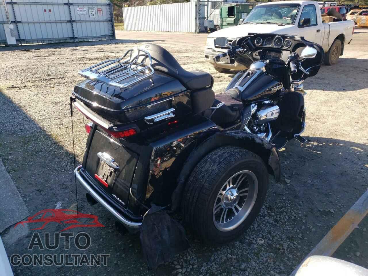 HARLEY-DAVIDSON FL 2019 - 1HD1MAF12KB850393