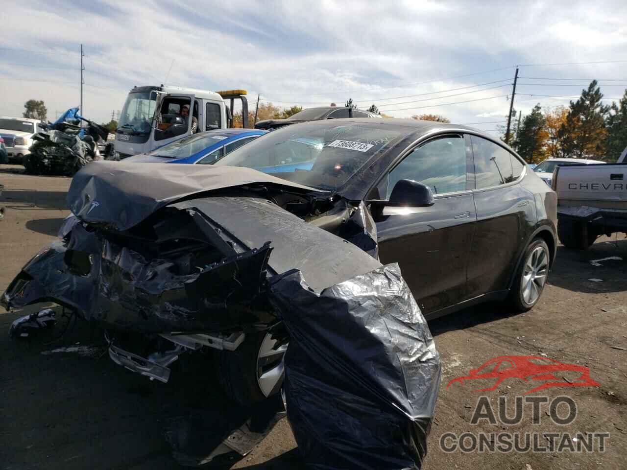 TESLA MODEL Y 2023 - 7SAYGAEE9PF805969