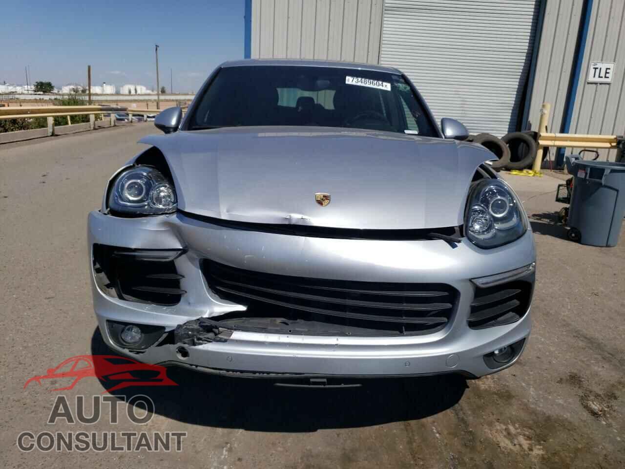 PORSCHE CAYENNE 2016 - WP1AA2A23GLA00787