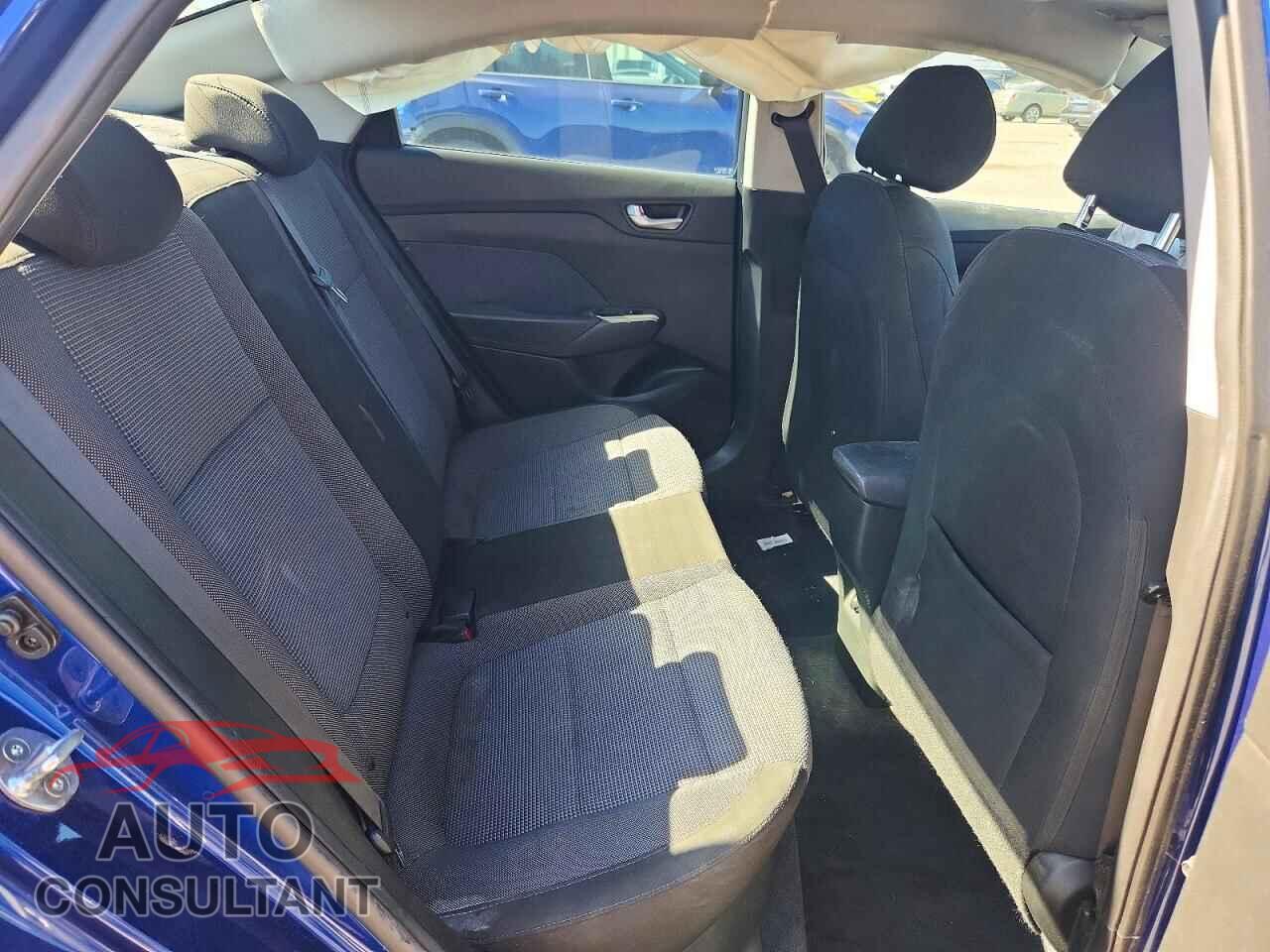 HYUNDAI ACCENT 2018 - 3KPC34A31JE021596