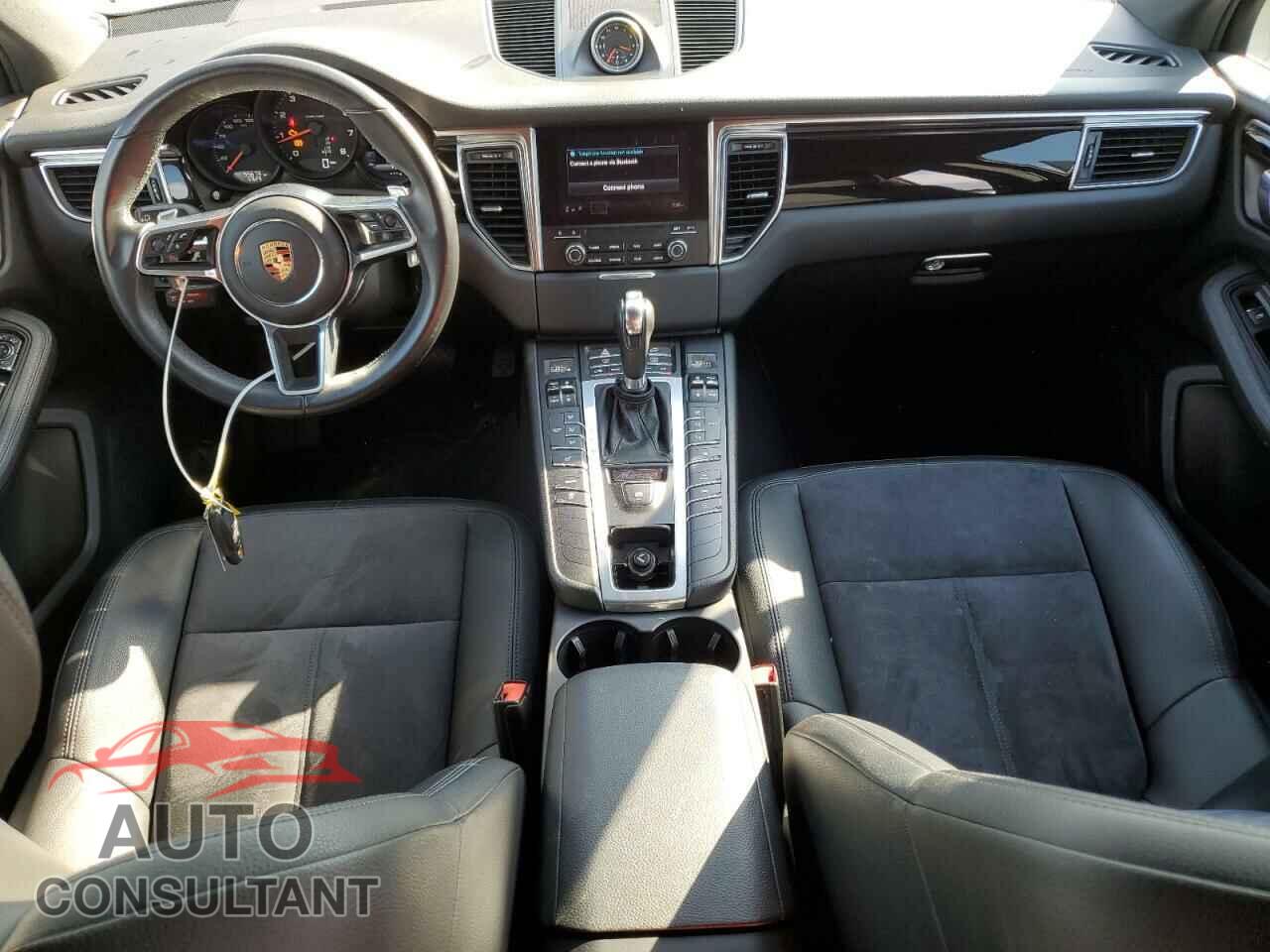 PORSCHE MACAN 2018 - WP1AA2A50JLB13985