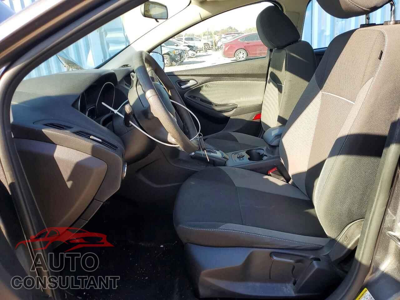FORD FOCUS 2014 - 1FADP3F28EL228931
