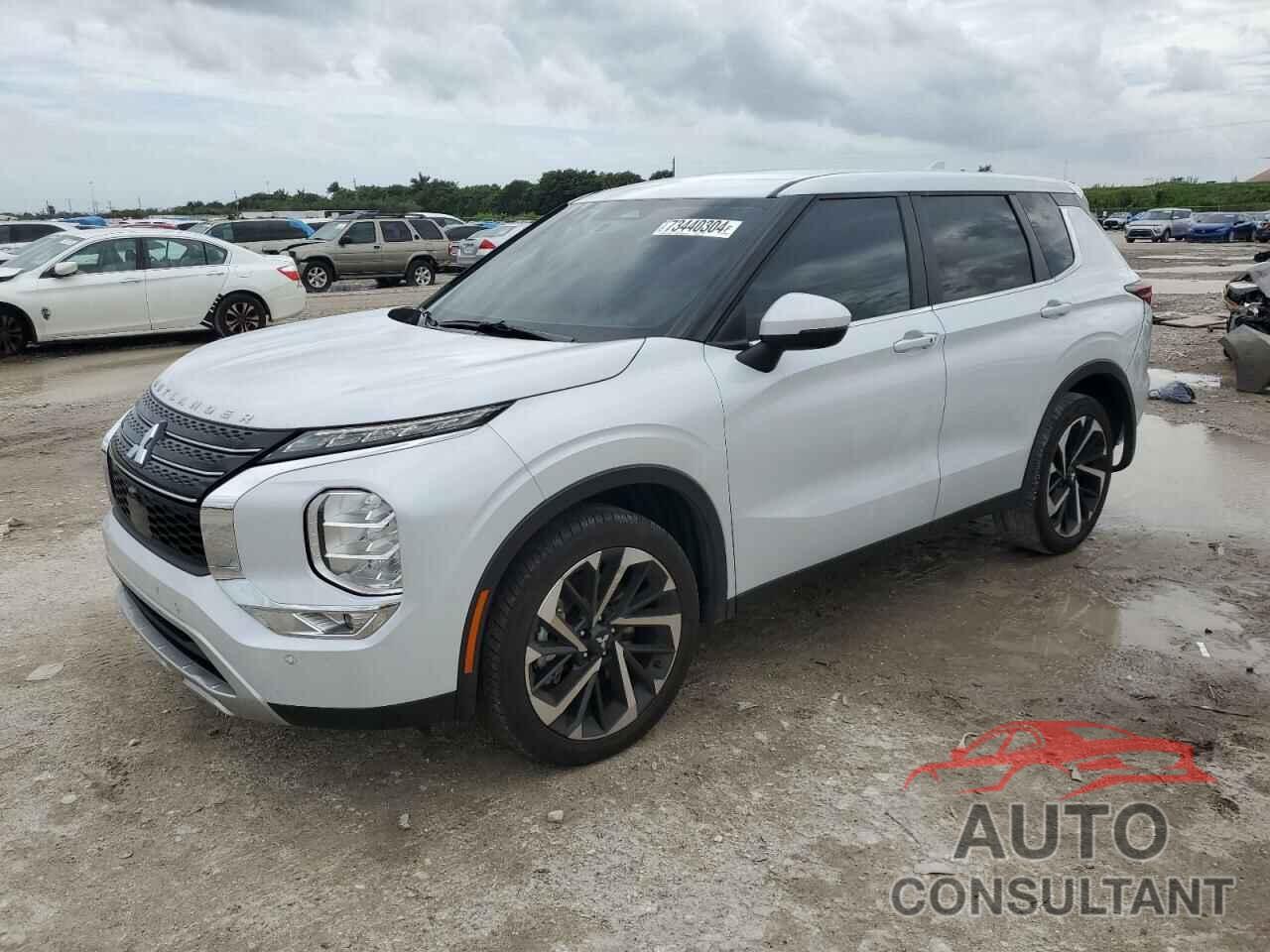 MITSUBISHI OUTLANDER 2024 - JA4J3VA84RZ039223
