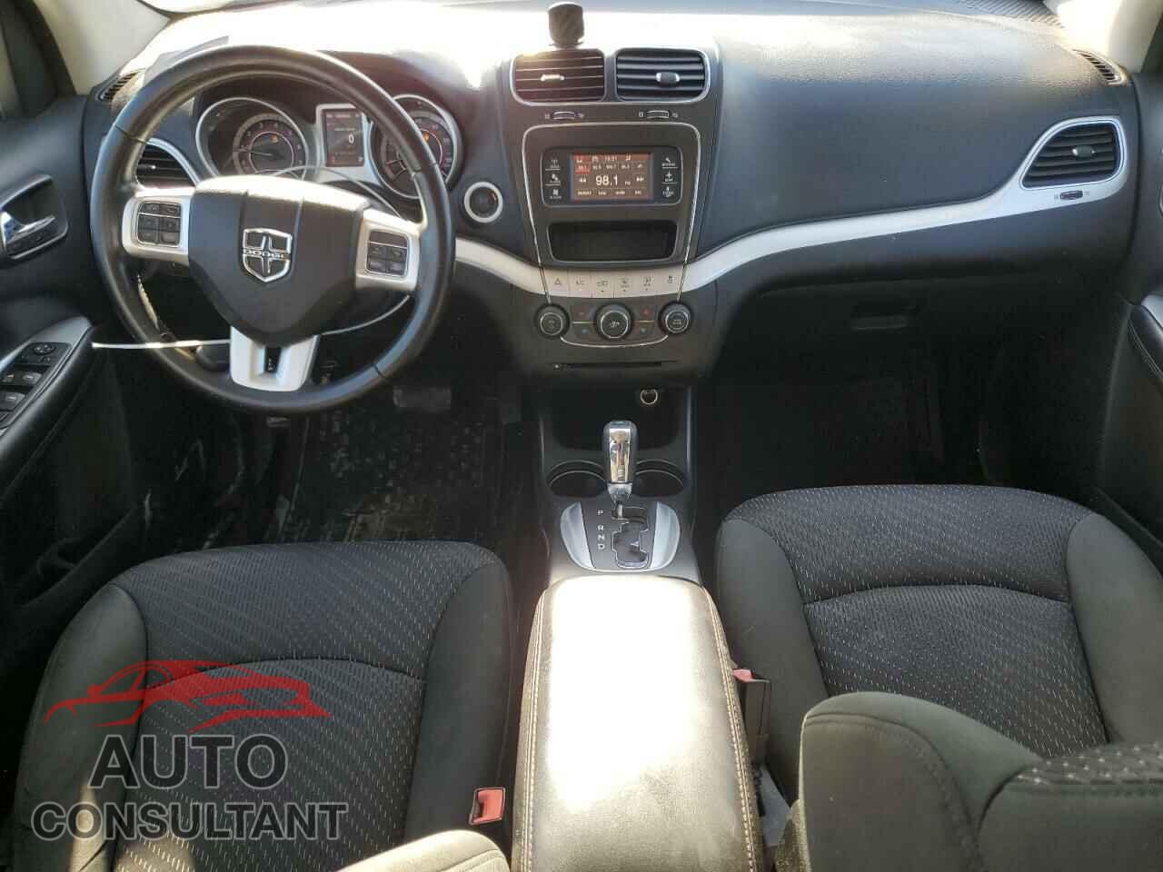 DODGE JOURNEY 2012 - 3C4PDCBG7CT190904