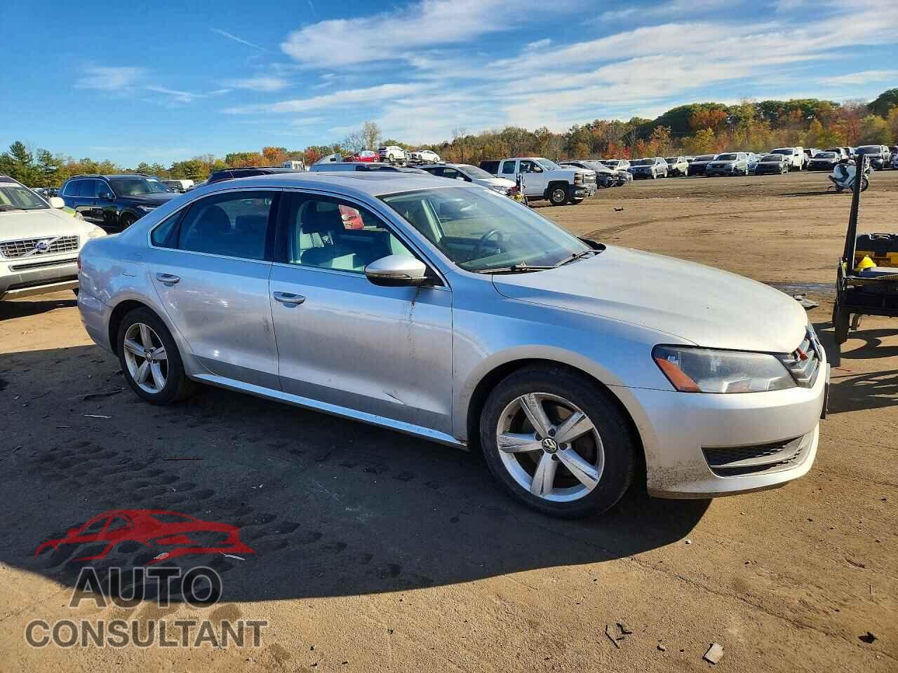 VOLKSWAGEN PASSAT 2012 - 1VWBP7A30CC099134