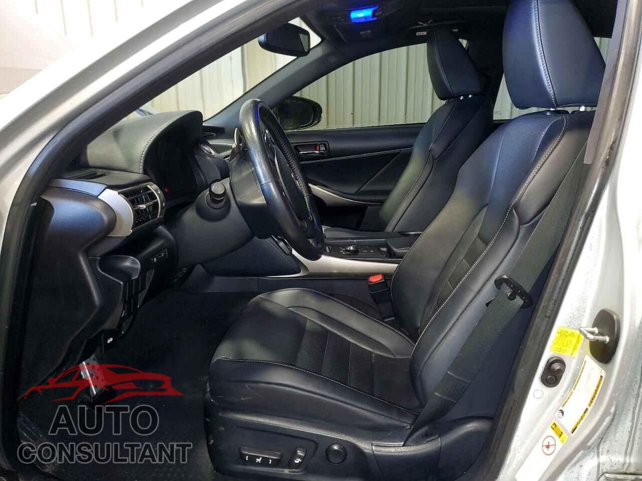 LEXUS IS 2015 - JTHCE1D22F5009101
