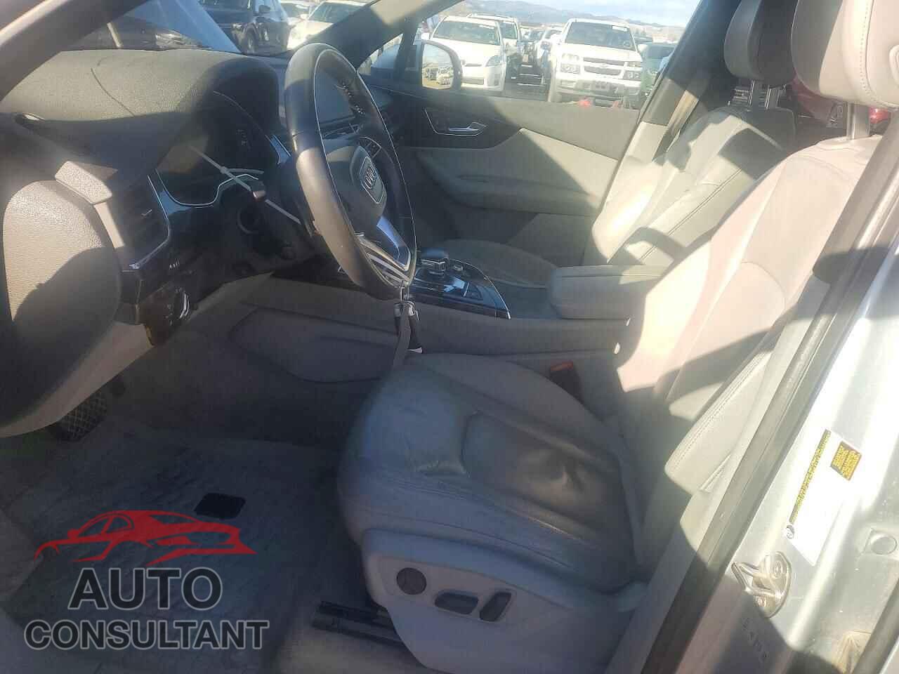 AUDI Q7 2017 - WA1LABF70HD026705