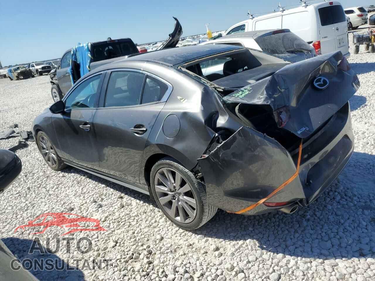 MAZDA 3 2021 - JM1BPACL7M1318519