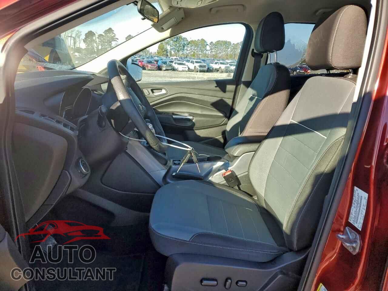 FORD ESCAPE 2015 - 1FMCU0GX2FUC57775