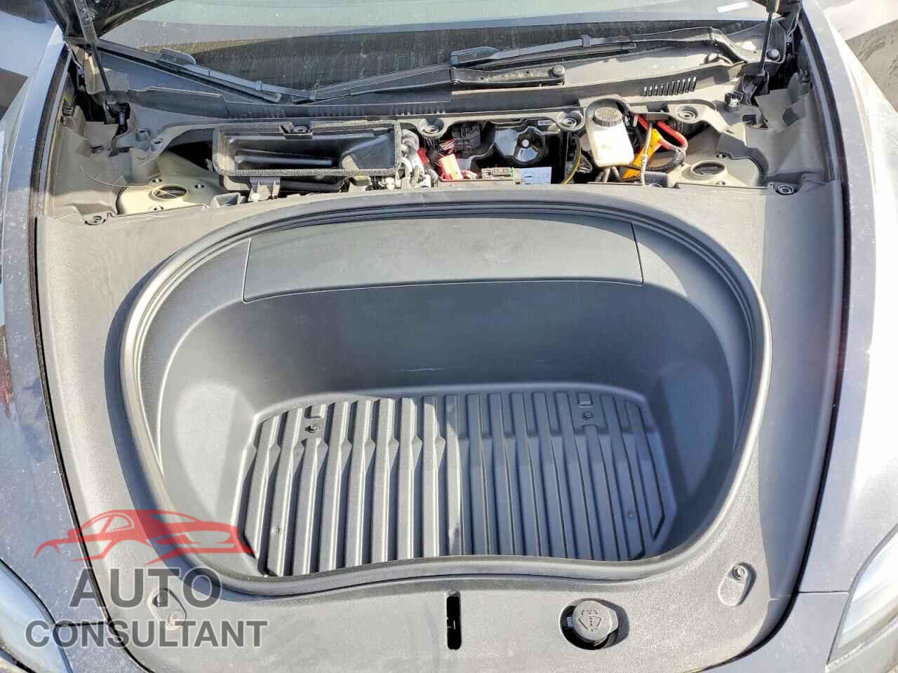TESLA MODEL 3 2024 - 5YJ3E1EB6RF797724