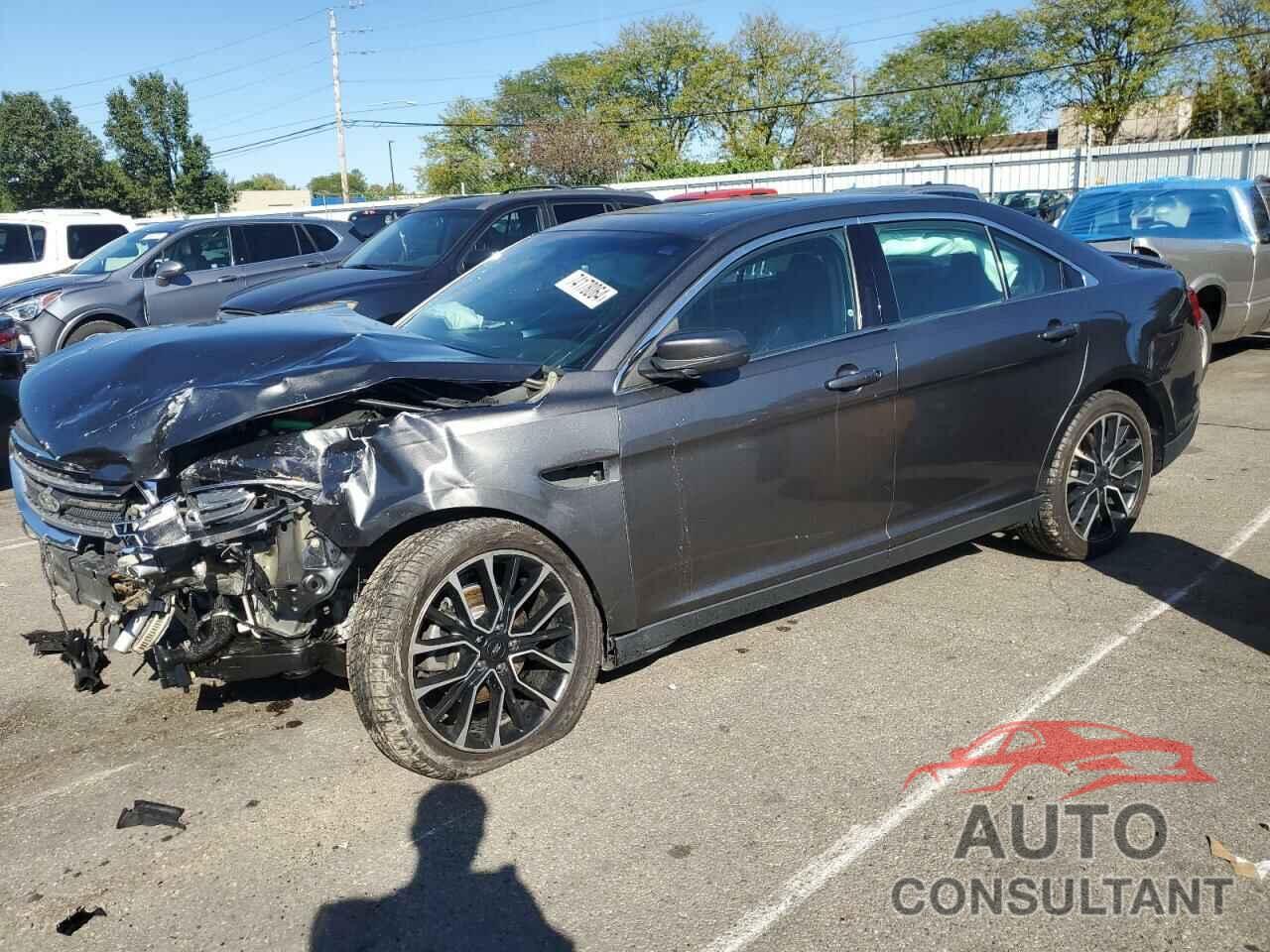 FORD TAURUS 2018 - 1FAHP2H86JG119660