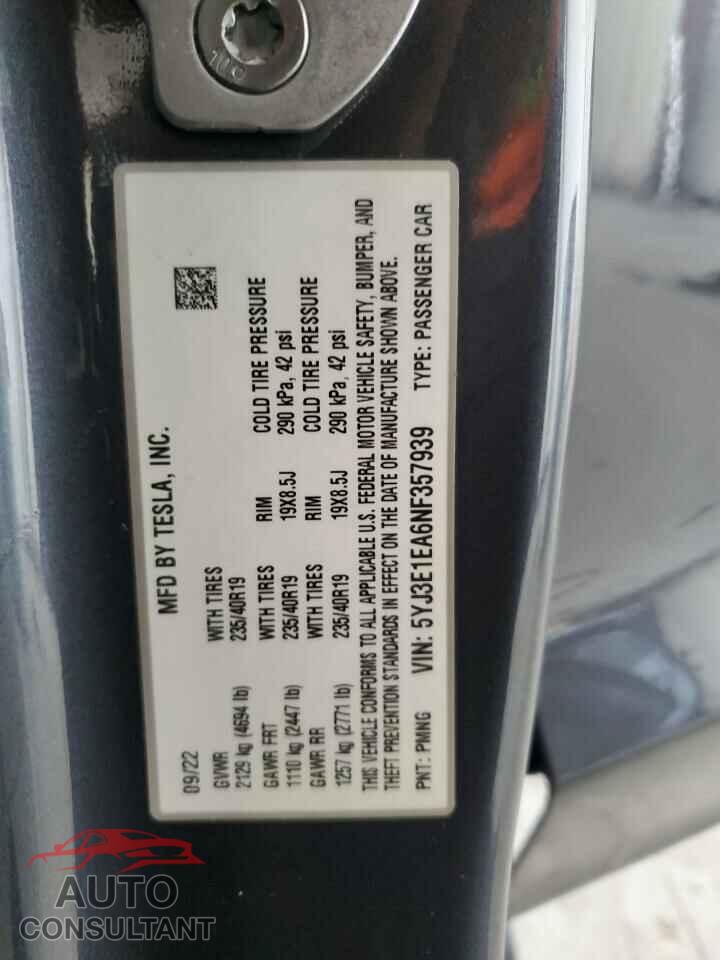 TESLA MODEL 3 2022 - 5YJ3E1EA6NF357939