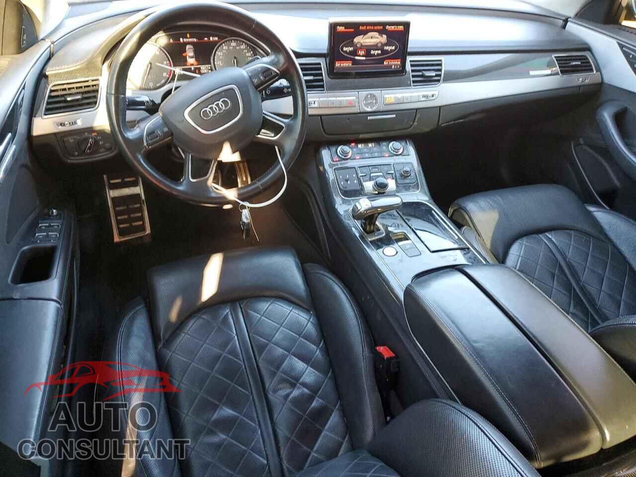 AUDI S8 2013 - WAUD2AFD6DN025731