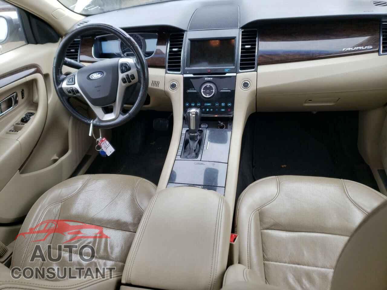 FORD TAURUS 2018 - 1FAHP2F89JG126122