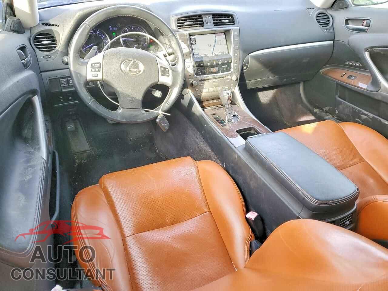 LEXUS IS 2012 - JTHFF2C23C2524624