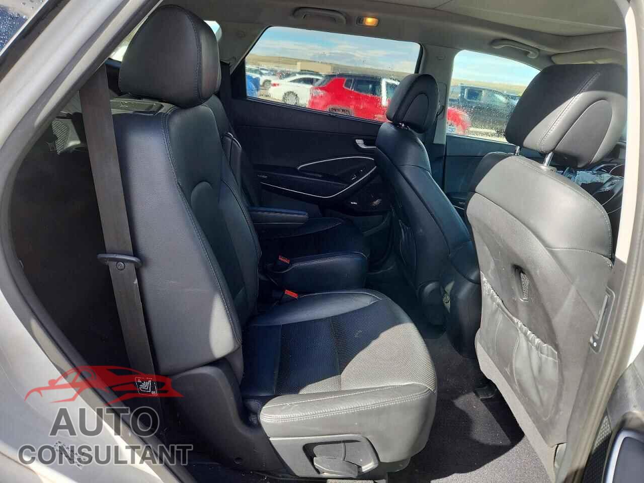 HYUNDAI SANTA FE 2016 - KM8SRDHF8GU144974