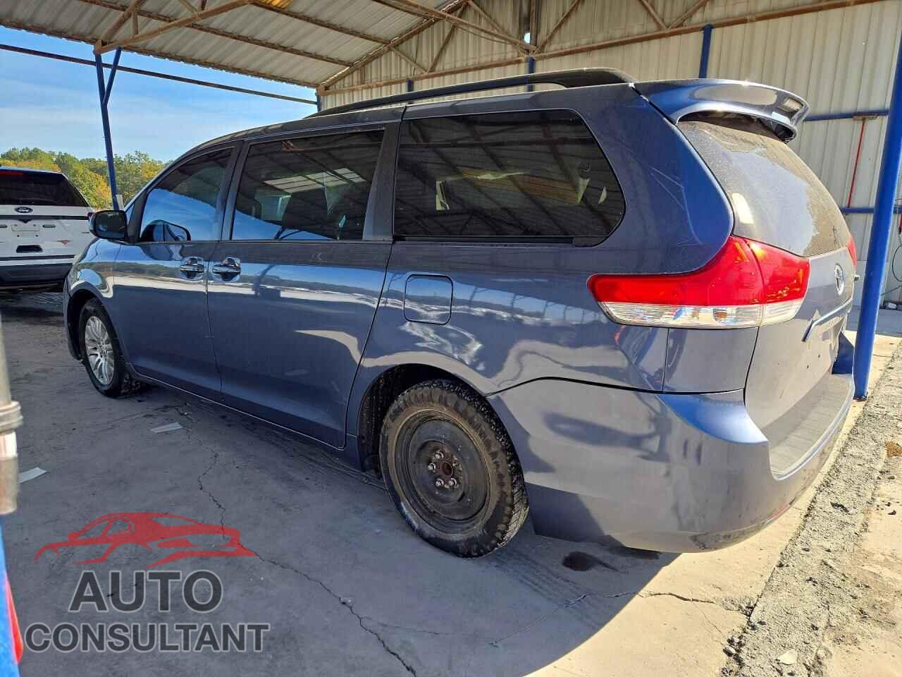 TOYOTA SIENNA 2014 - 5TDYK3DC2ES522247