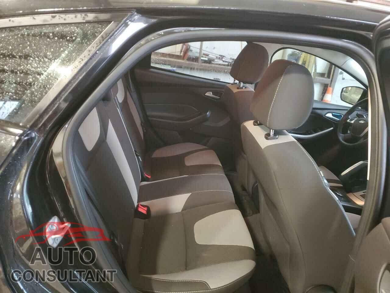FORD FOCUS 2013 - 1FADP3K24DL293358