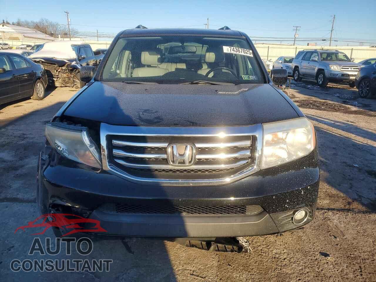 HONDA PILOT 2013 - 5FNYF4H57DB005485