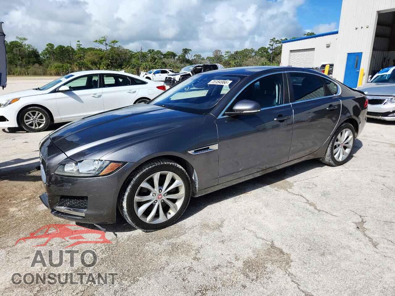 JAGUAR XF 2017 - SAJBD4BN8HCY43193
