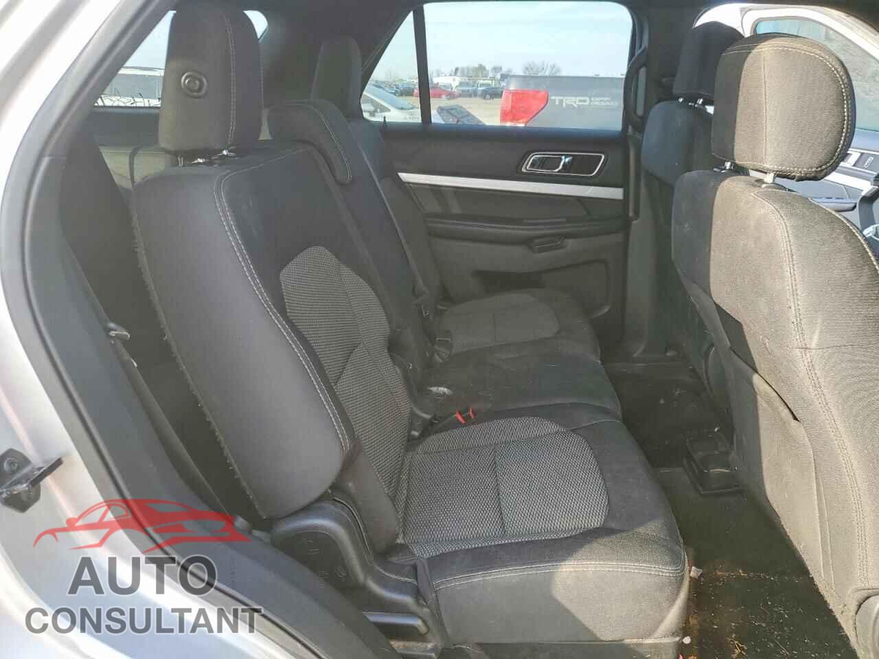 FORD EXPLORER 2017 - 1FM5K7D83HGC65759
