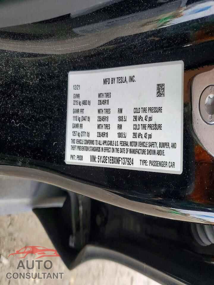 TESLA MODEL 3 2022 - 5YJ3E1EBXNF137924