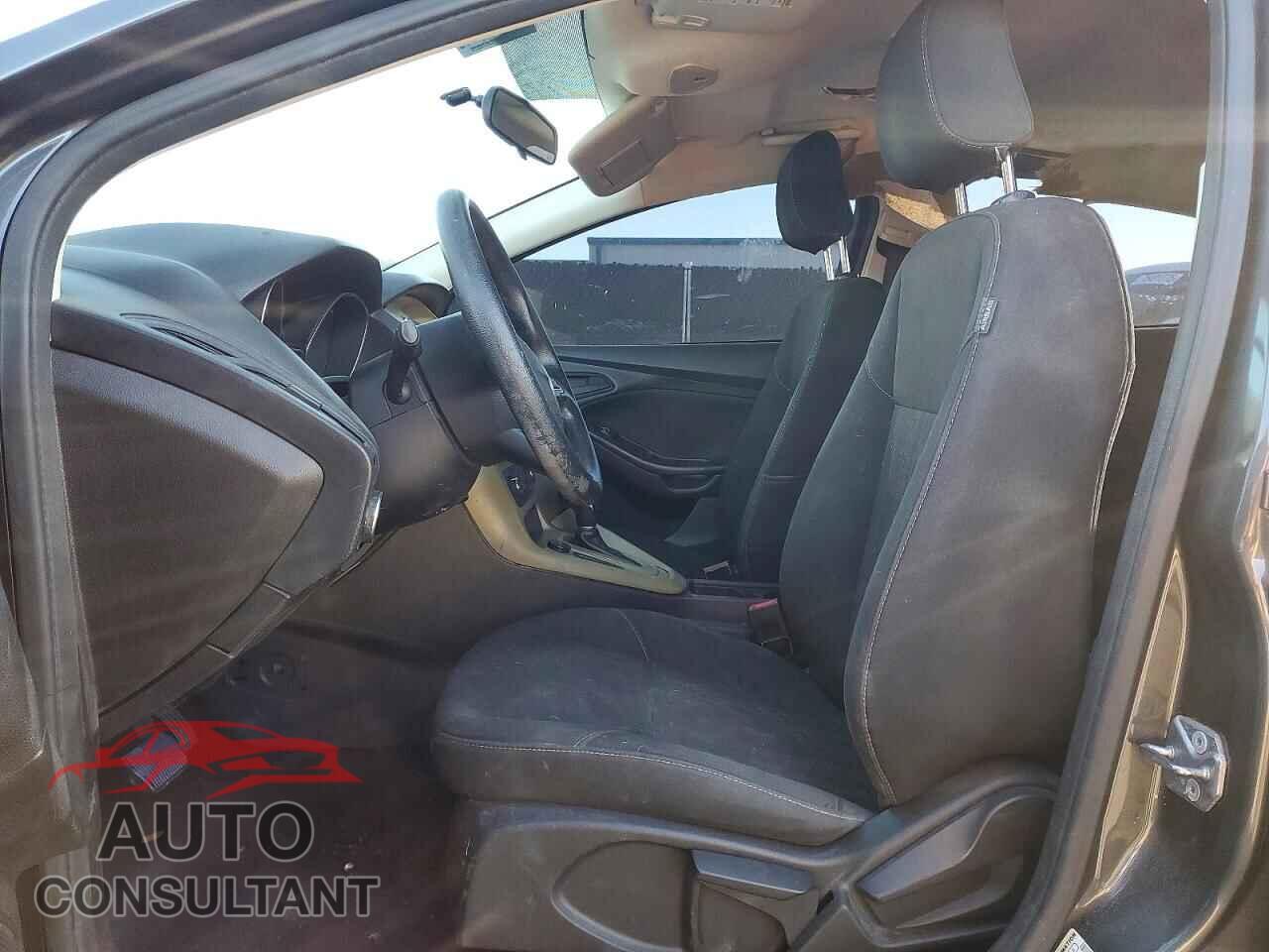 FORD FOCUS 2018 - 1FADP3E21JL209844