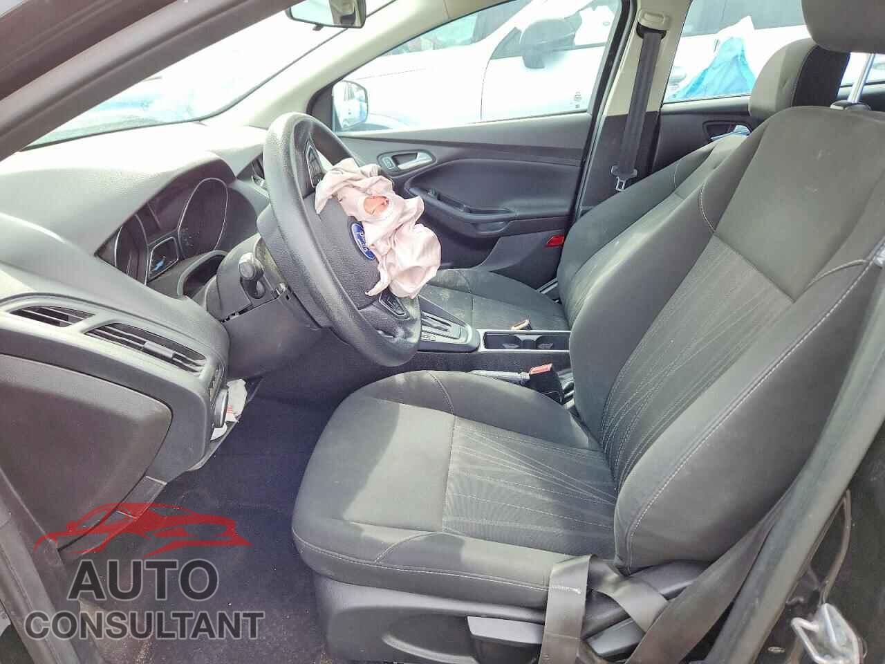 FORD FOCUS 2016 - 1FADP3K22GL200650