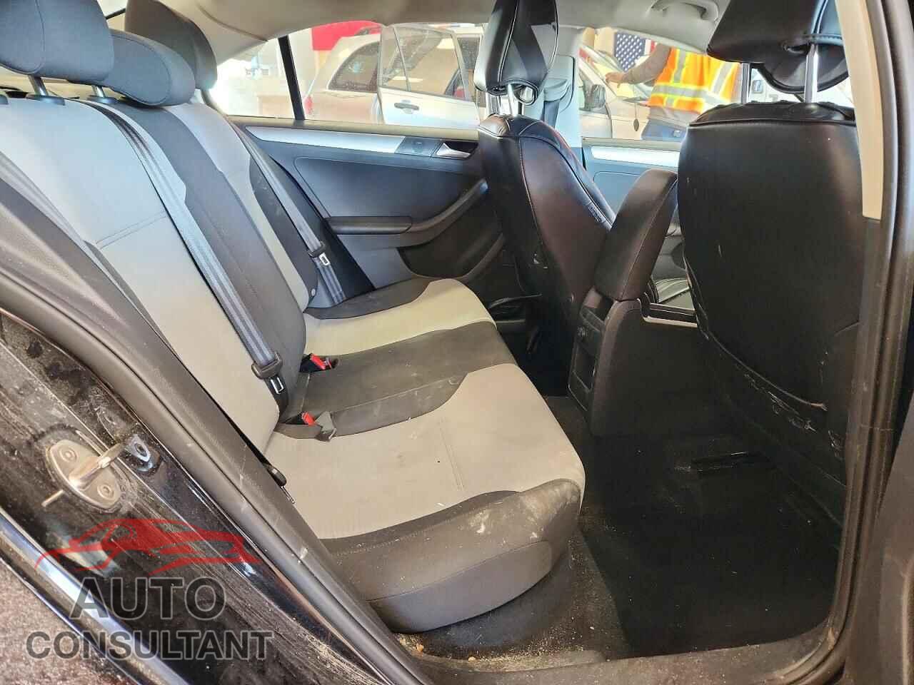 VOLKSWAGEN JETTA 2017 - 3VW2B7AJ1HM262148