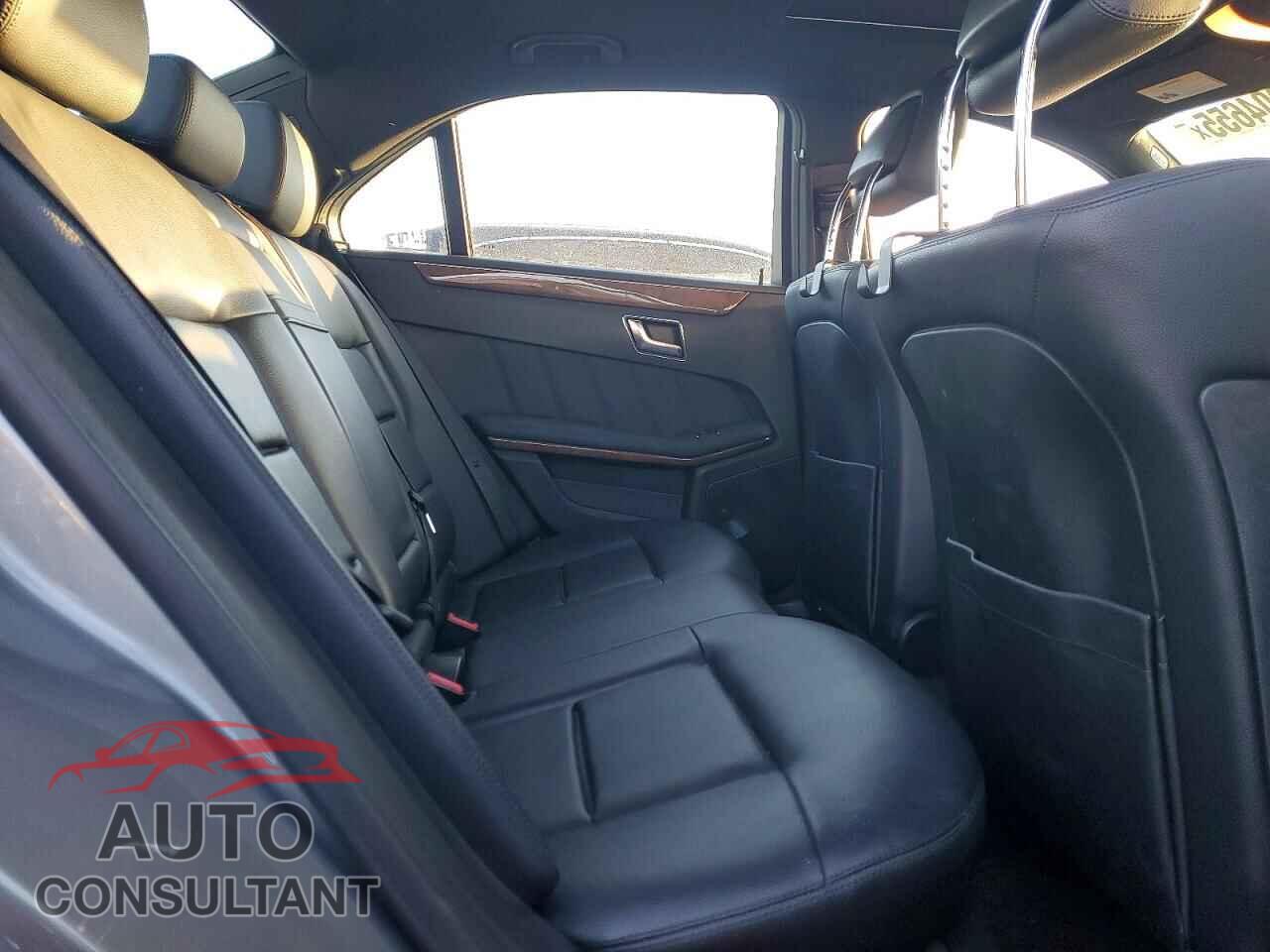 MERCEDES-BENZ E-CLASS 2012 - WDDHF8JB9CA608099