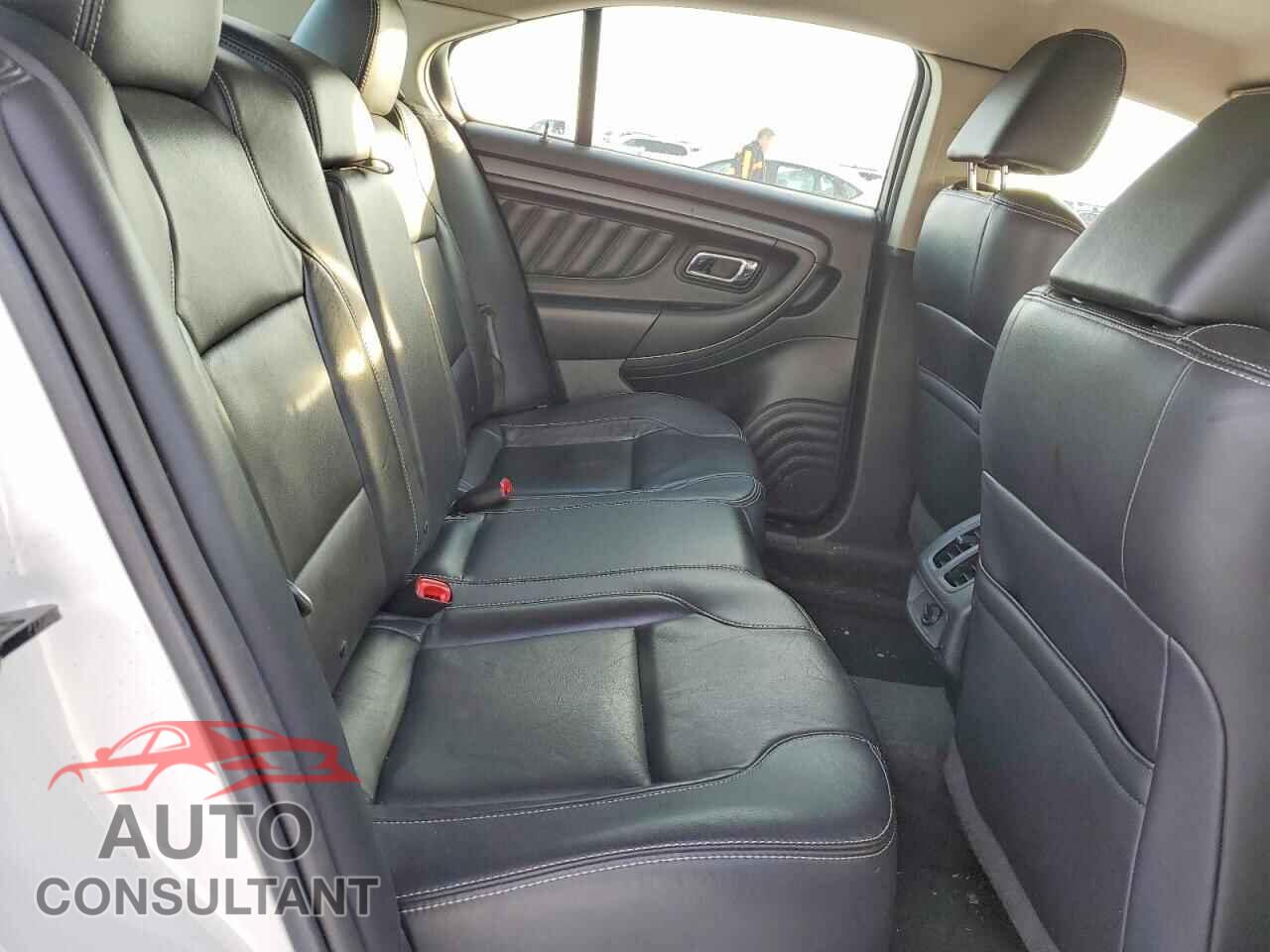 FORD TAURUS 2011 - 1FAHP2EW4BG182972