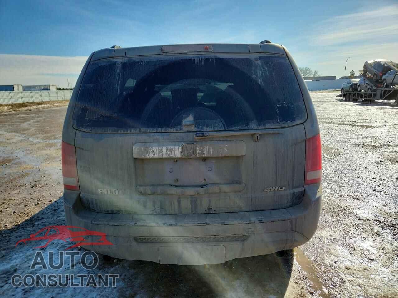 HONDA PILOT 2013 - 5FNYF4H23DB011855