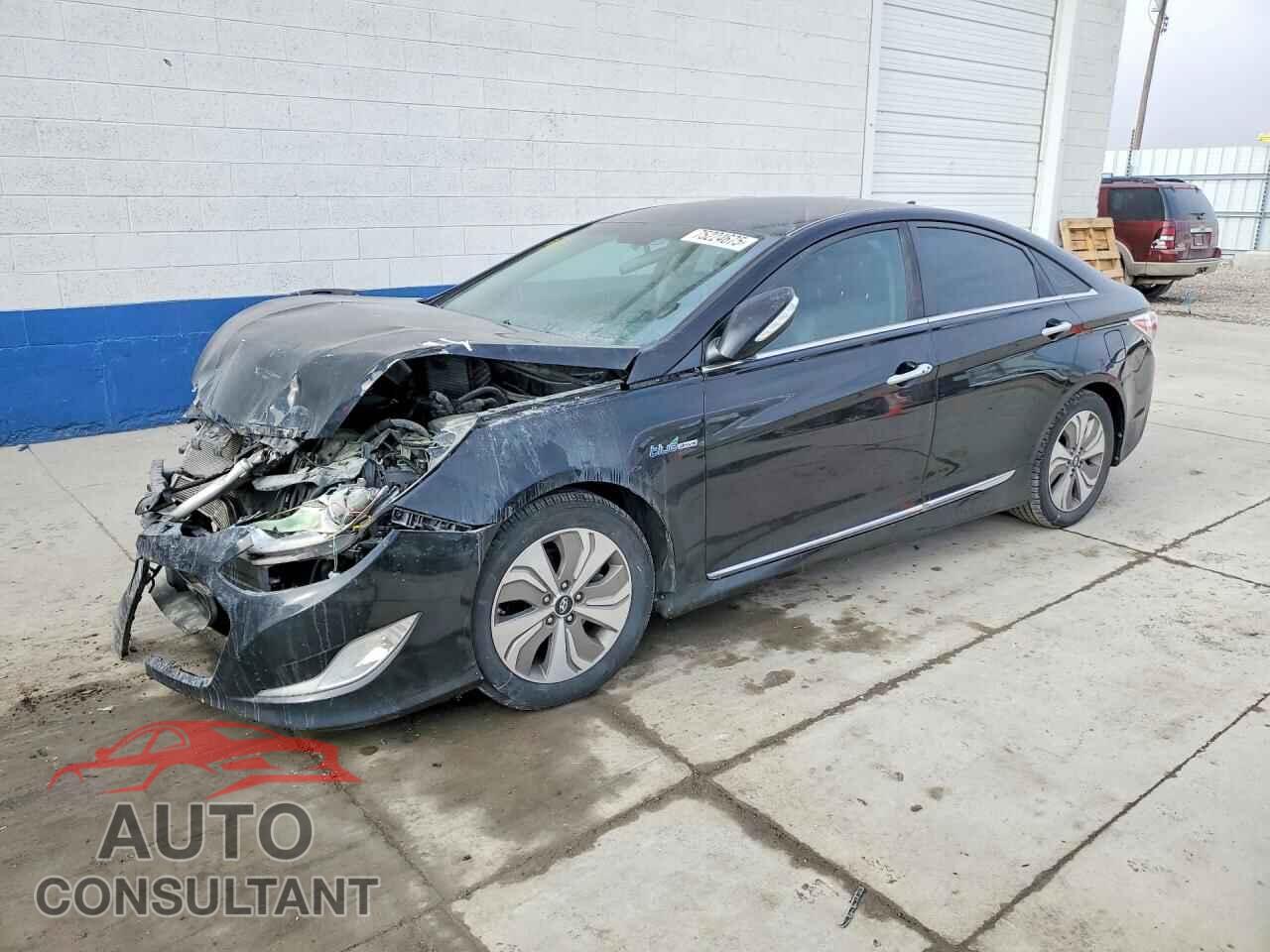 HYUNDAI SONATA 2013 - KMHEC4A40DA090817
