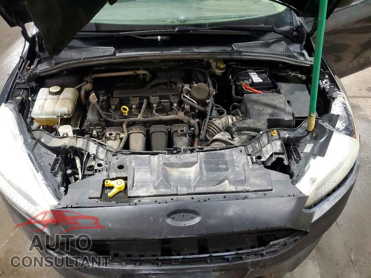 FORD FOCUS 2015 - 1FADP3E21FL313712