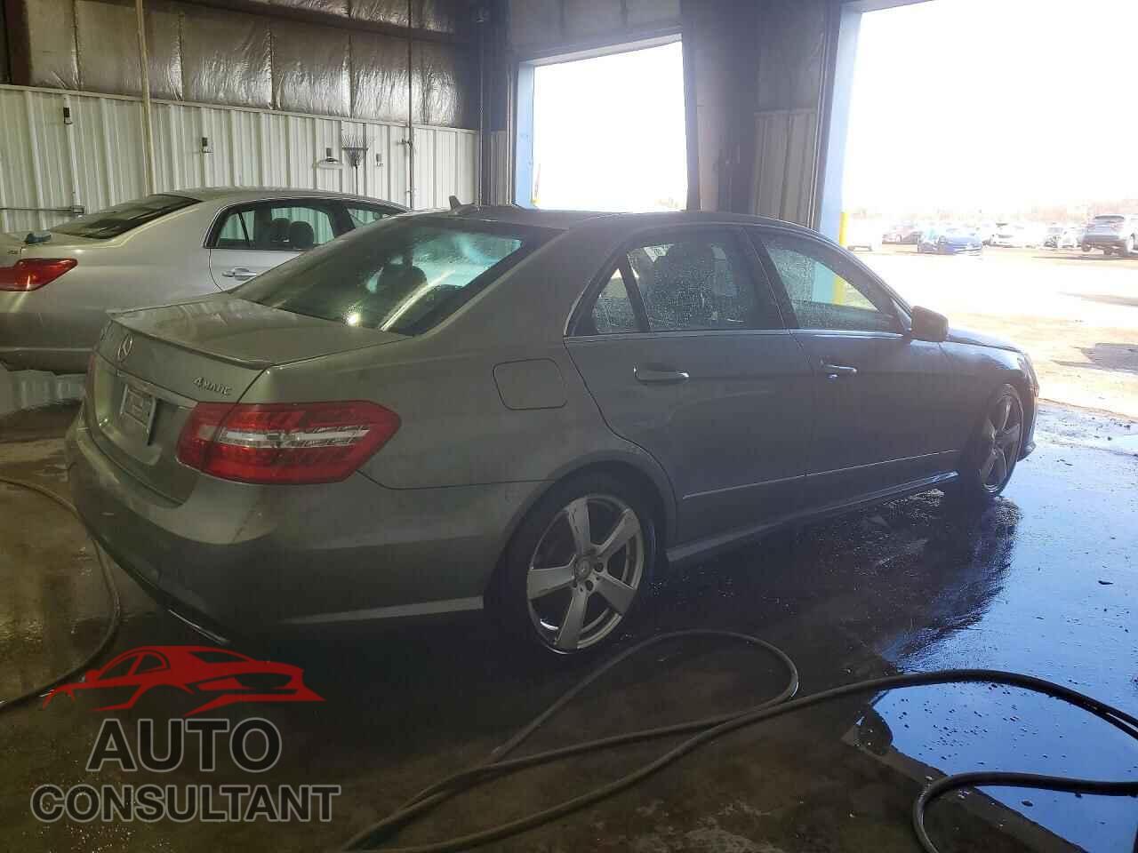 MERCEDES-BENZ E-CLASS 2011 - WDDHF8HBXBA422527