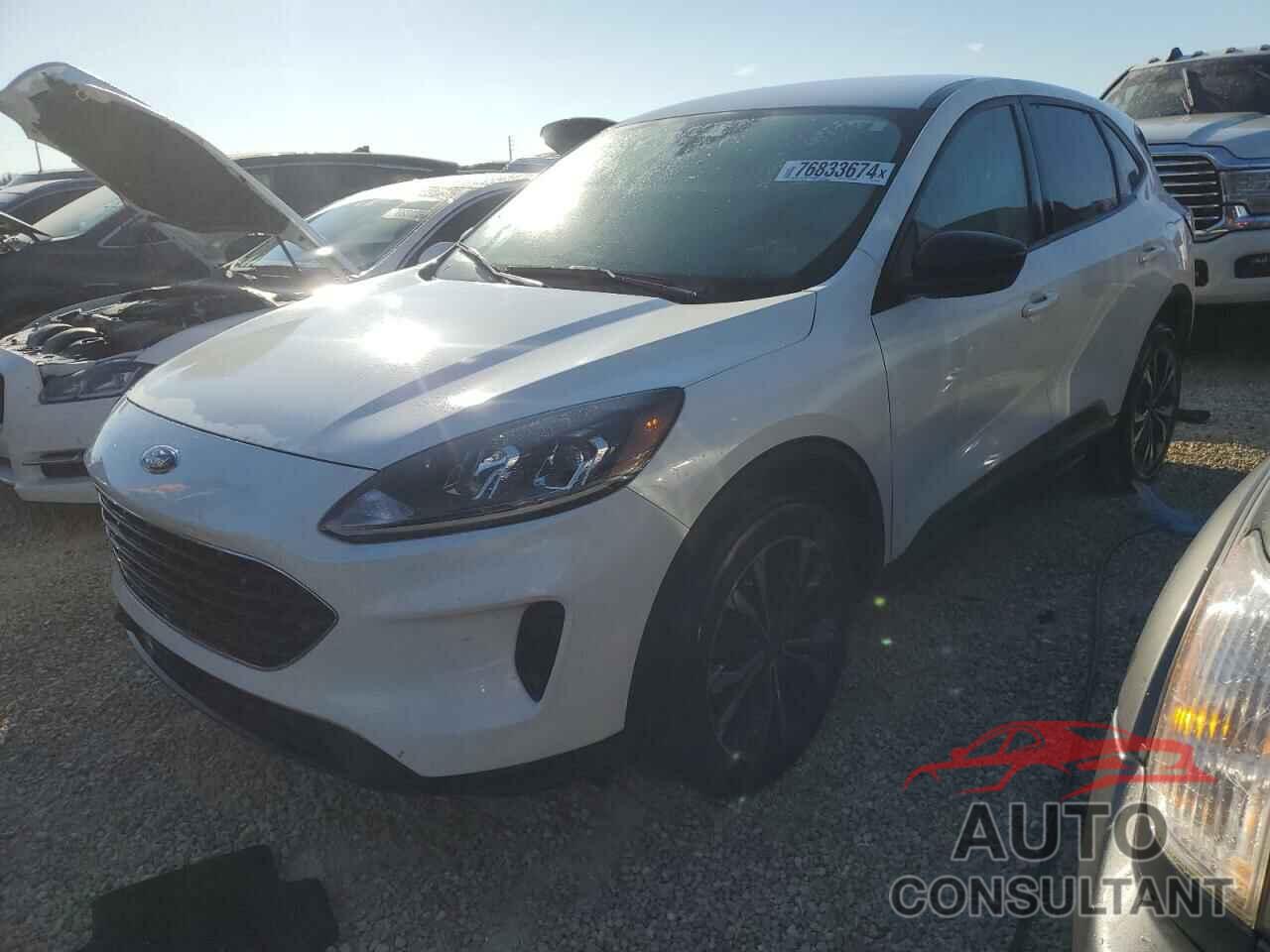 FORD ESCAPE 2022 - 1FMCU9G63NUB93904