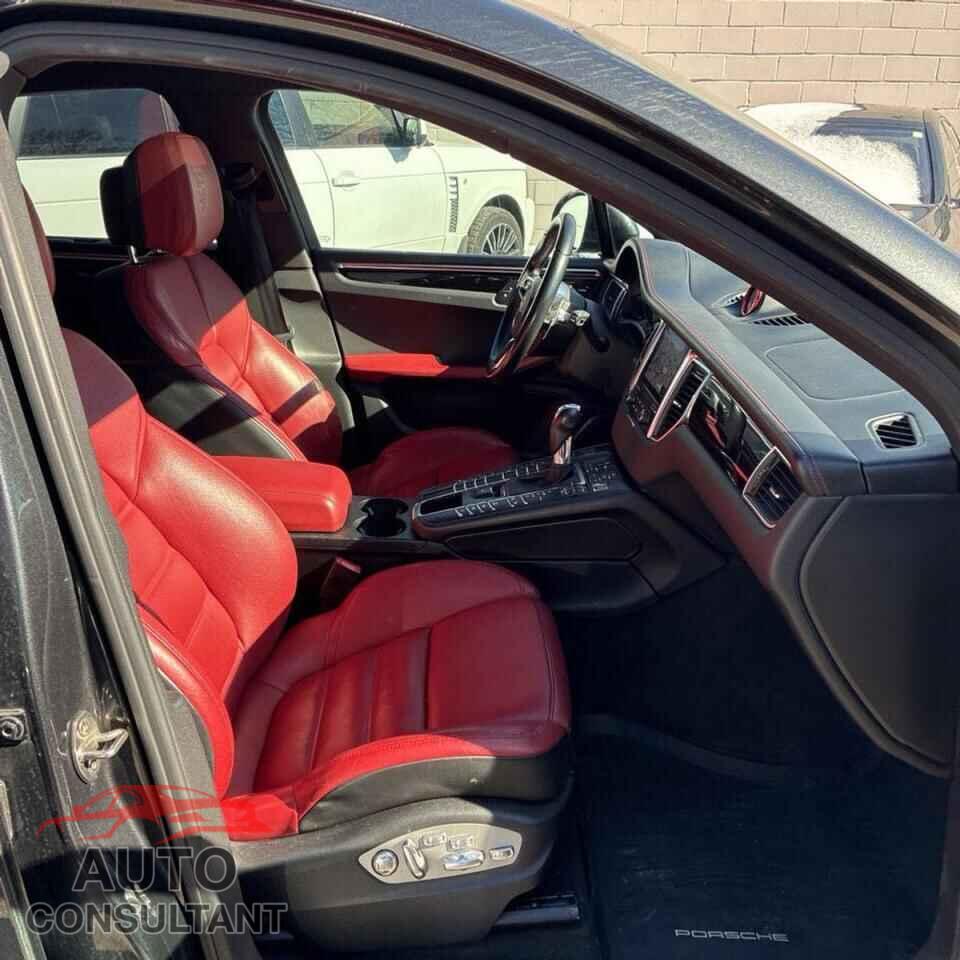 PORSCHE MACAN 2017 - WP1AG2A54HLB52152