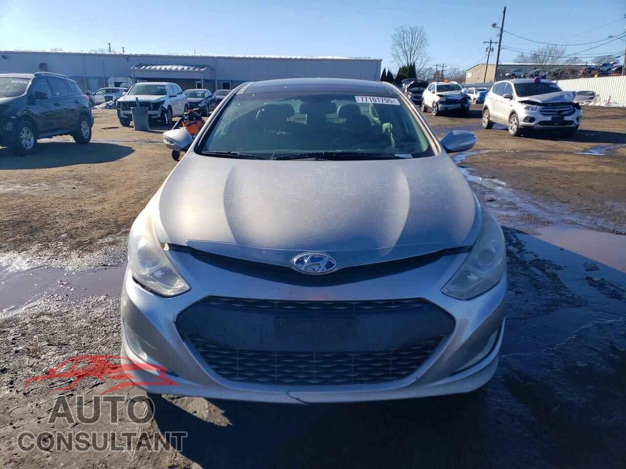 HYUNDAI SONATA 2012 - KMHEC4A48CA034090
