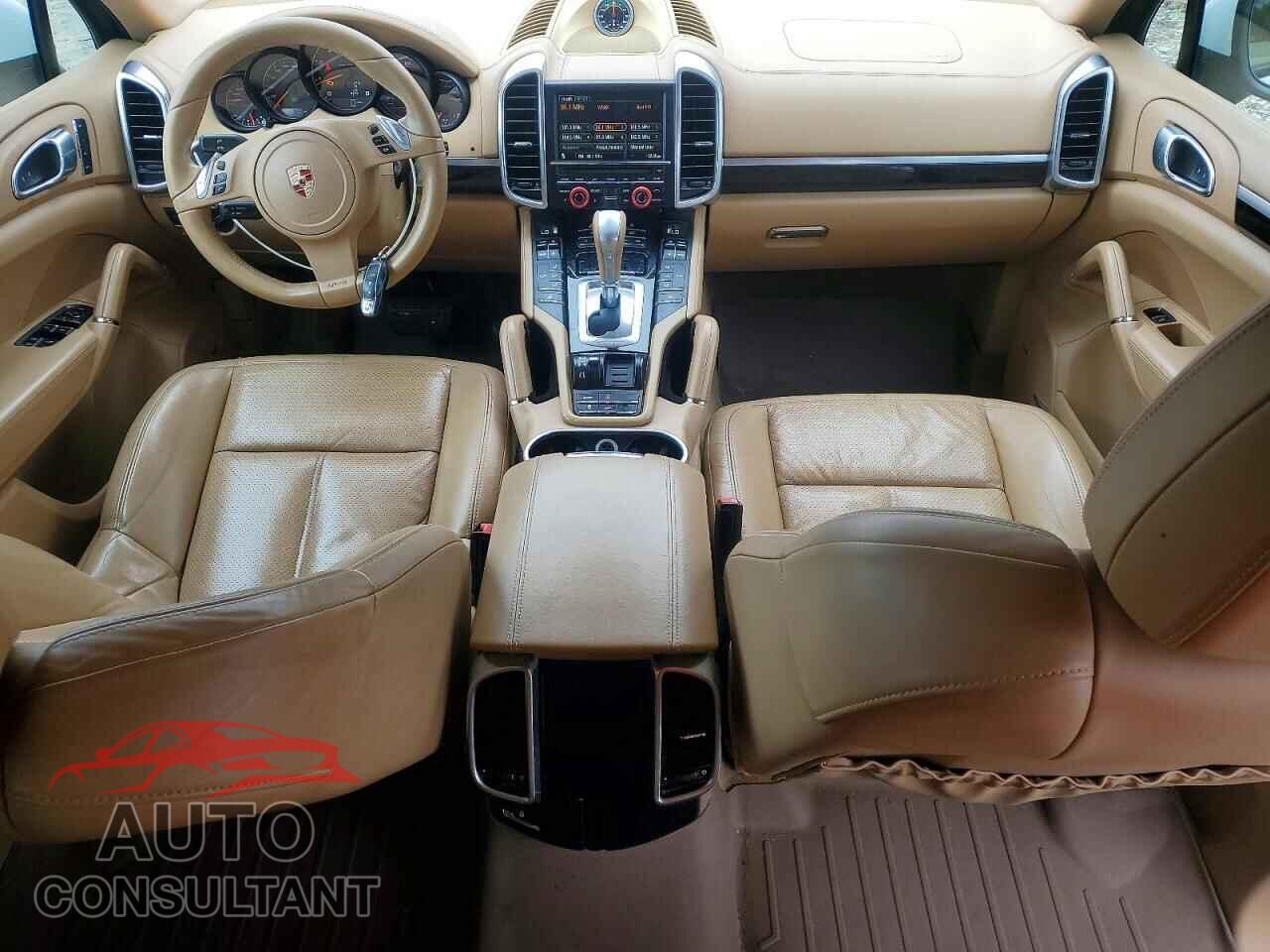 PORSCHE CAYENNE 2012 - WP1AA2A21CLA09580