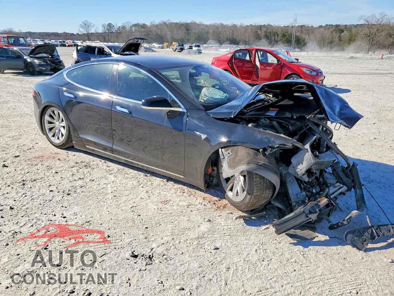 TESLA MODEL S 2017 - 5YJSA1E23HF202575